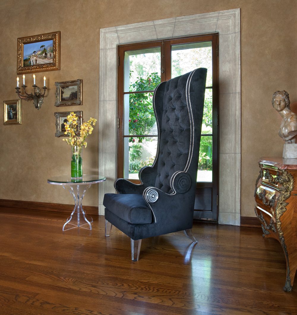 Grand Acryliwing Lounge Chair - Image 6