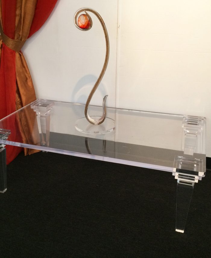 Classic Coffee Table CL905